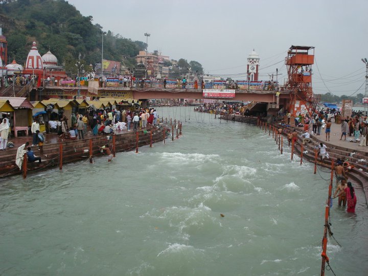 Govt Asks Public to Contribute to Clean Ganga Fund