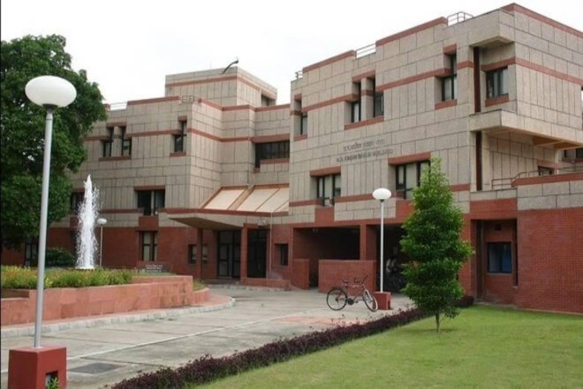 IIT Kanpur filed record 107 IPRs in 2022The Indian Institute of Technology (IIT) Kanpur filed a record 107 IPRs (intellectual property rights) i...